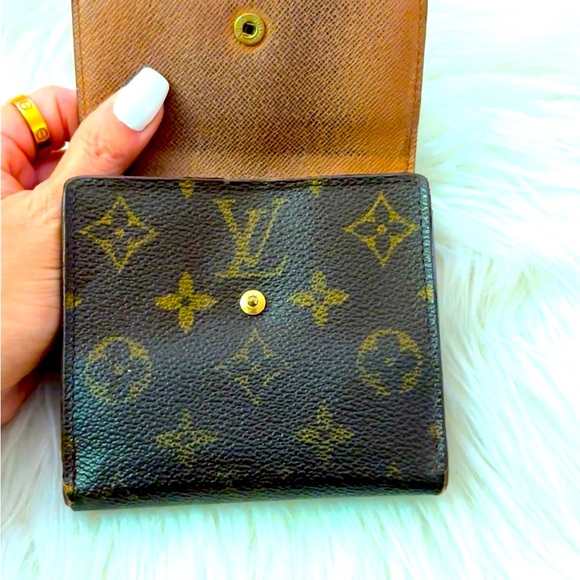 Louis Vuitton Double Mono Snap Wallet. Serial #: TH1917 - Picture 4 of 12